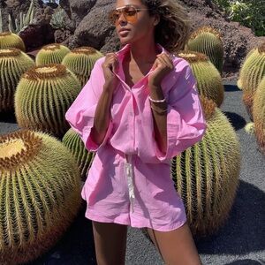 Araminta James Biarritz Poplin Cotton Button down top hot pink
Size S